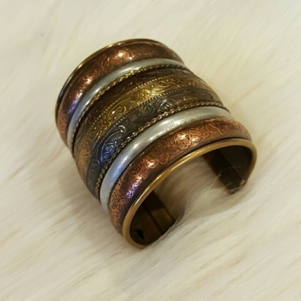 PRETTY BRASS MIXED METAL CUFF